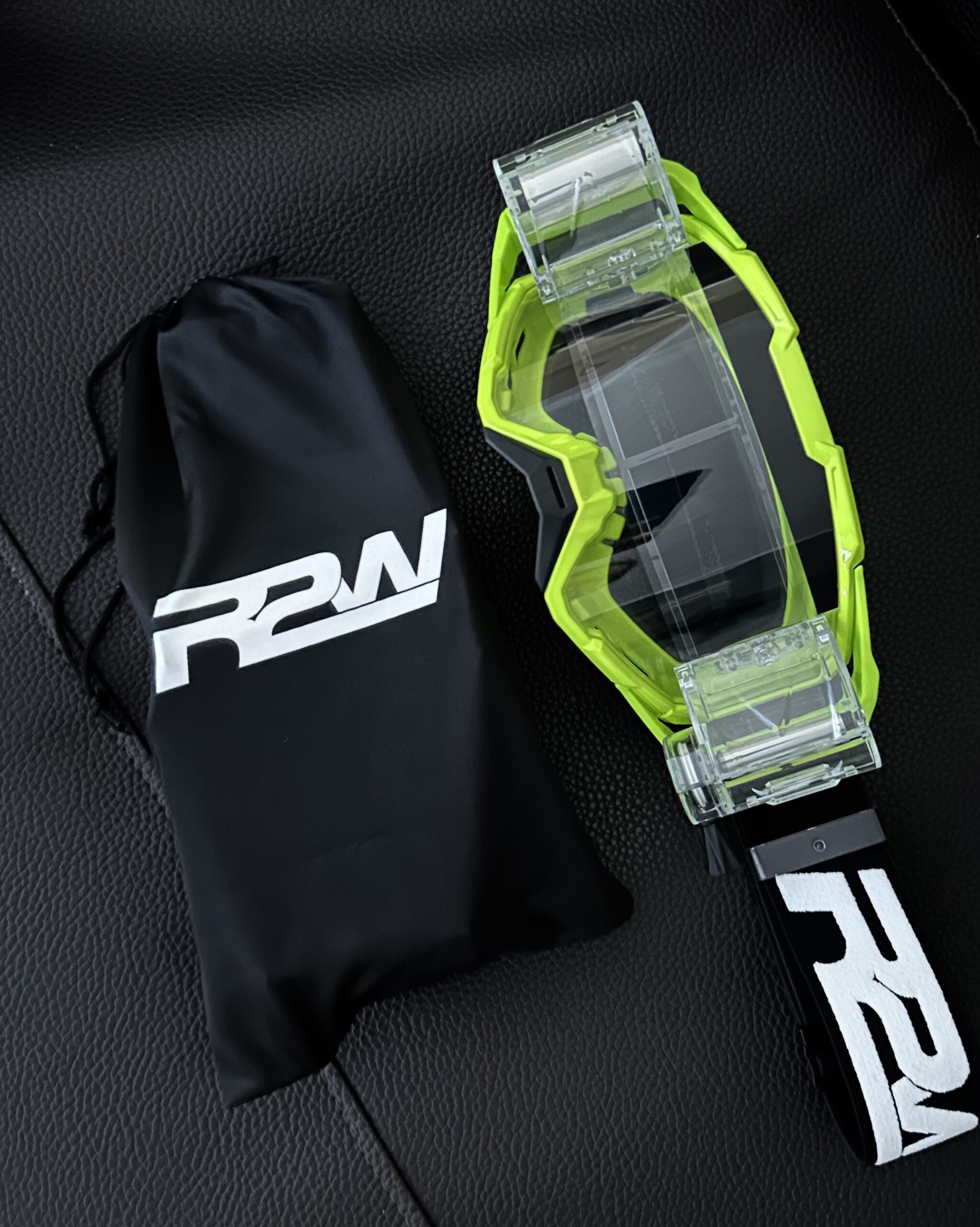 R2W The Volt Goggle & 5 Pack Replacement Roll Off Films - Image 4